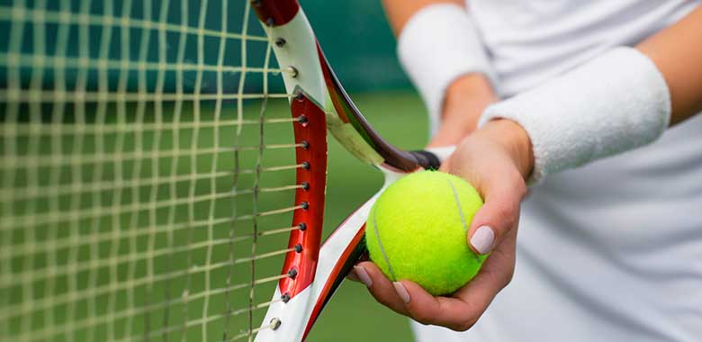 Lateral Epikondilit Nedir ?  Nasıl Tedavi Edilir?